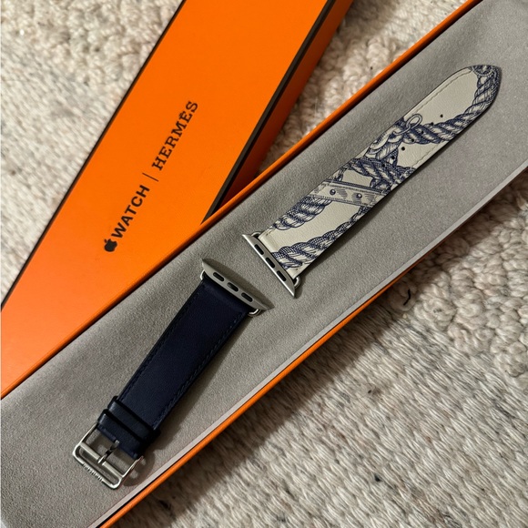 Hermes Apple Watch Band Etain / Navy 42mm - Picture 2 of 2